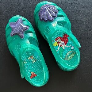 CROCS X Disney Little Kids Ariel Sandals with Purple Sea Accents